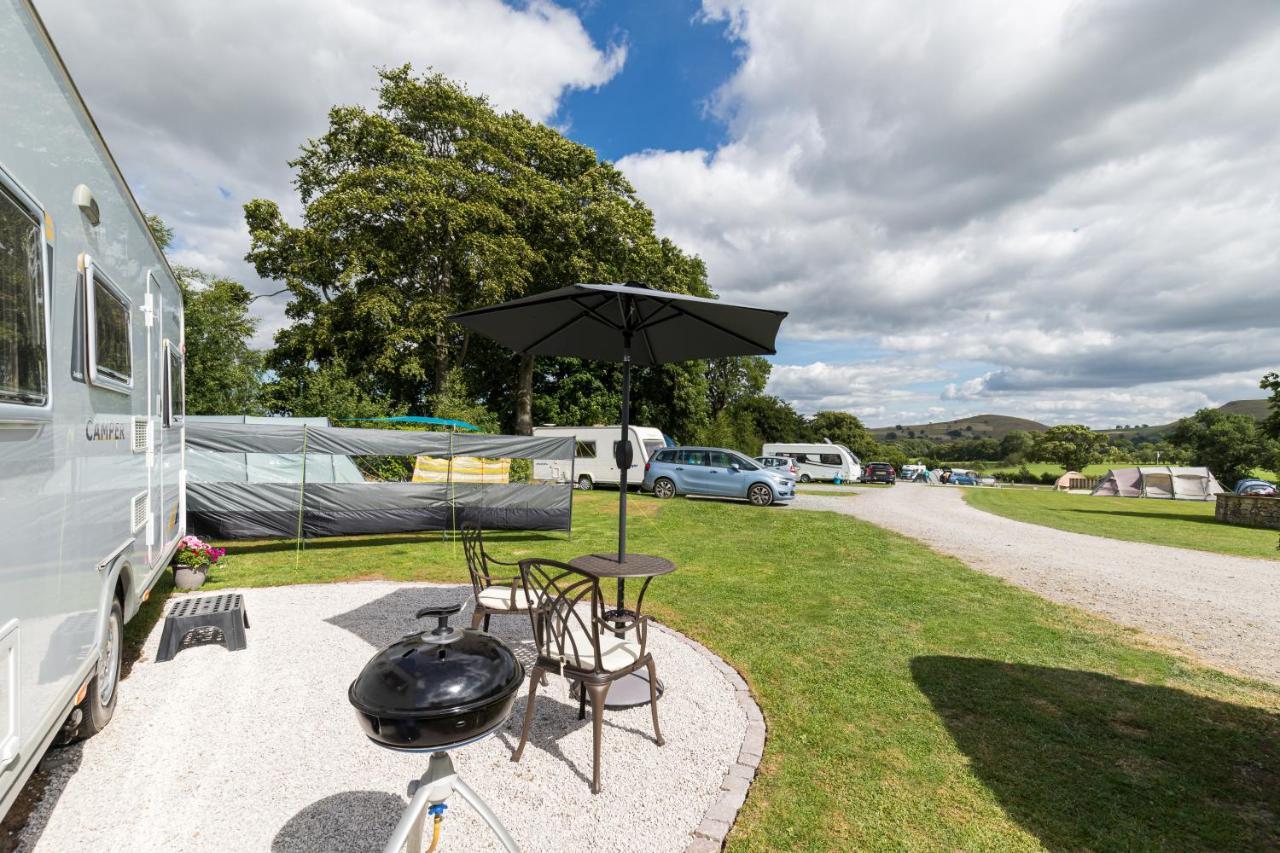 Cosy Caravan On Luxury Campsite Hulme End Luaran gambar