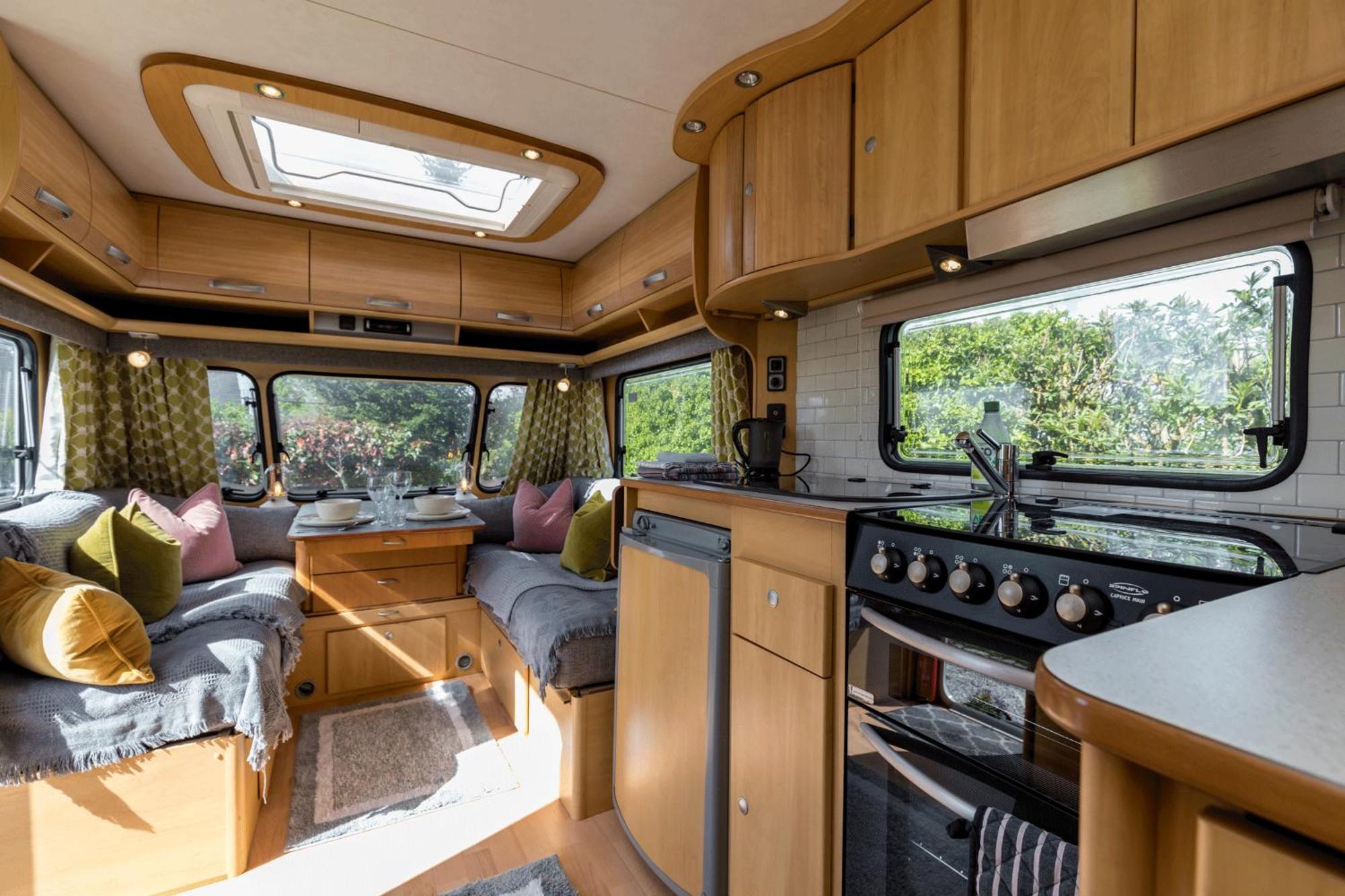 Cosy Caravan On Luxury Campsite Hulme End Luaran gambar