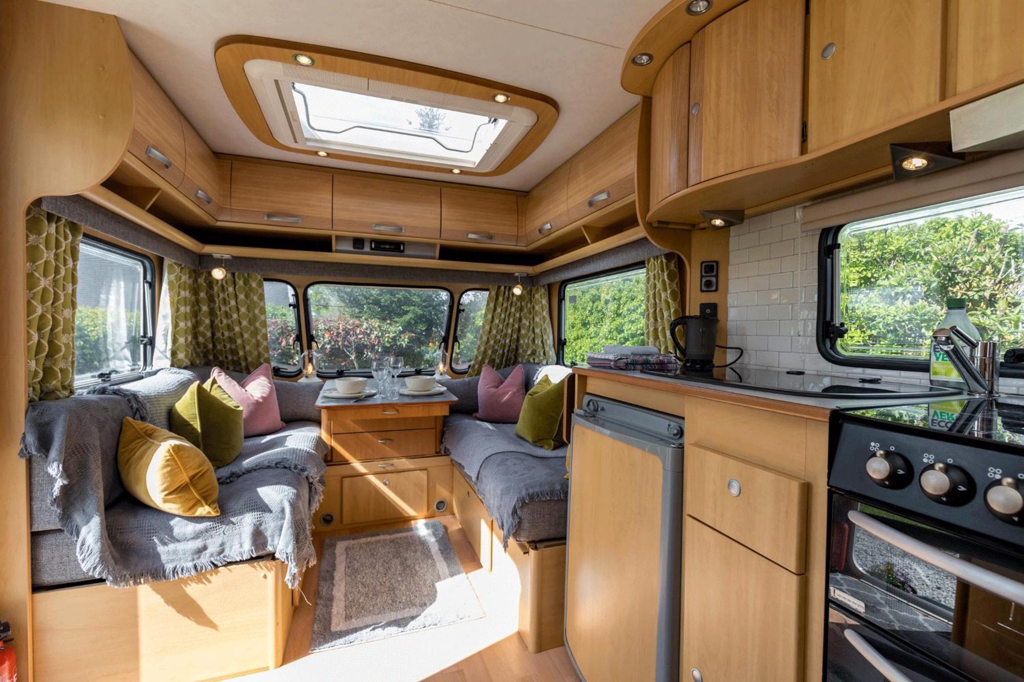 Cosy Caravan On Luxury Campsite Hulme End Luaran gambar