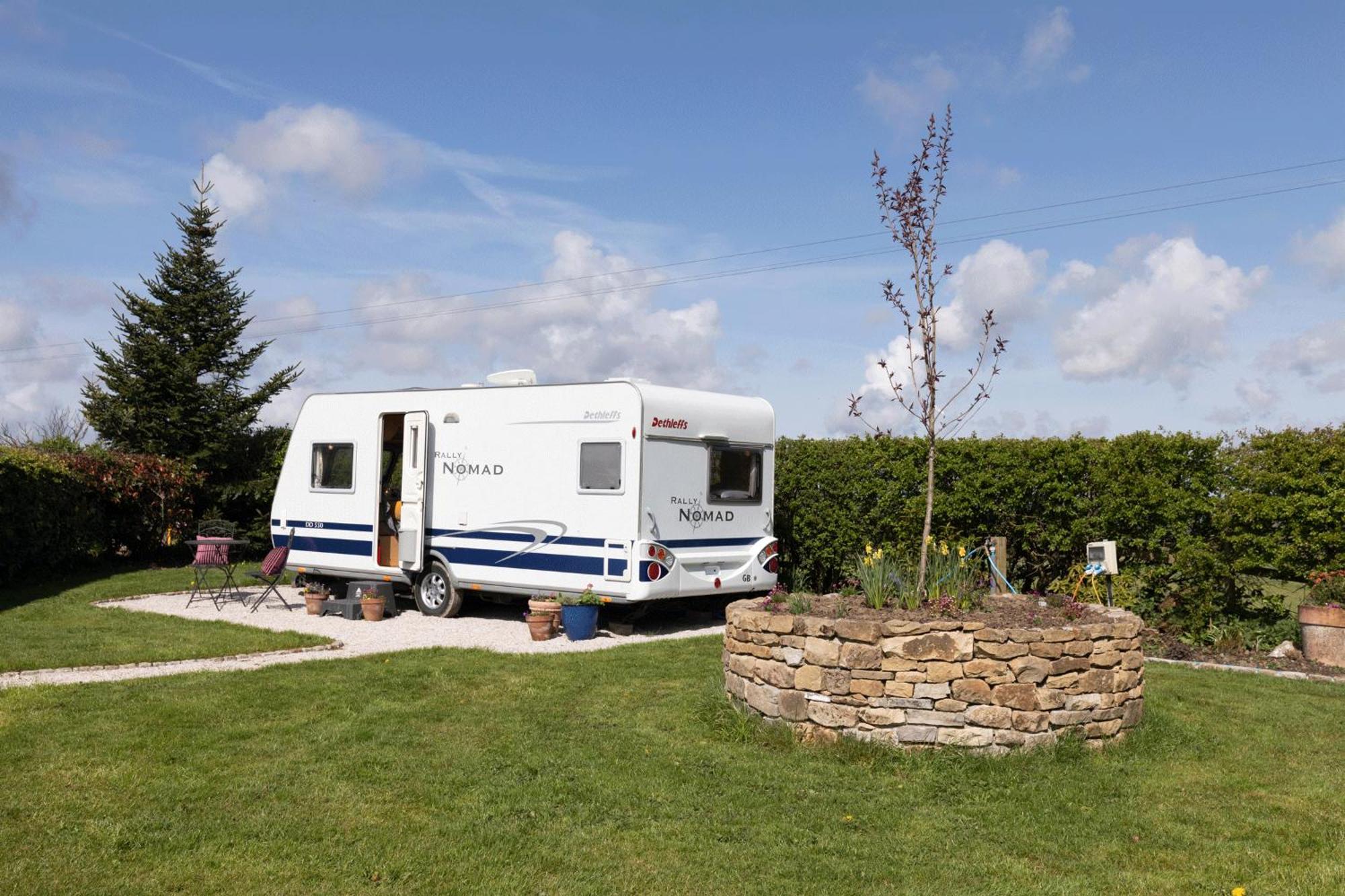 Cosy Caravan On Luxury Campsite Hulme End Luaran gambar